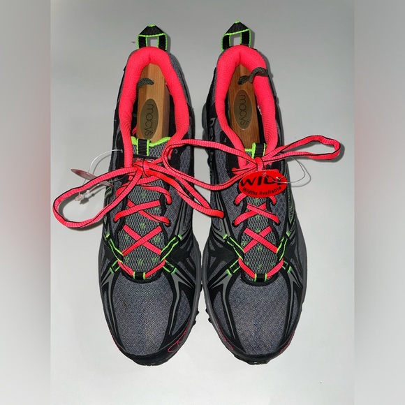 New Balance 610V2 Trail Running Sneakers Size 11 - Picture 1 of 7
